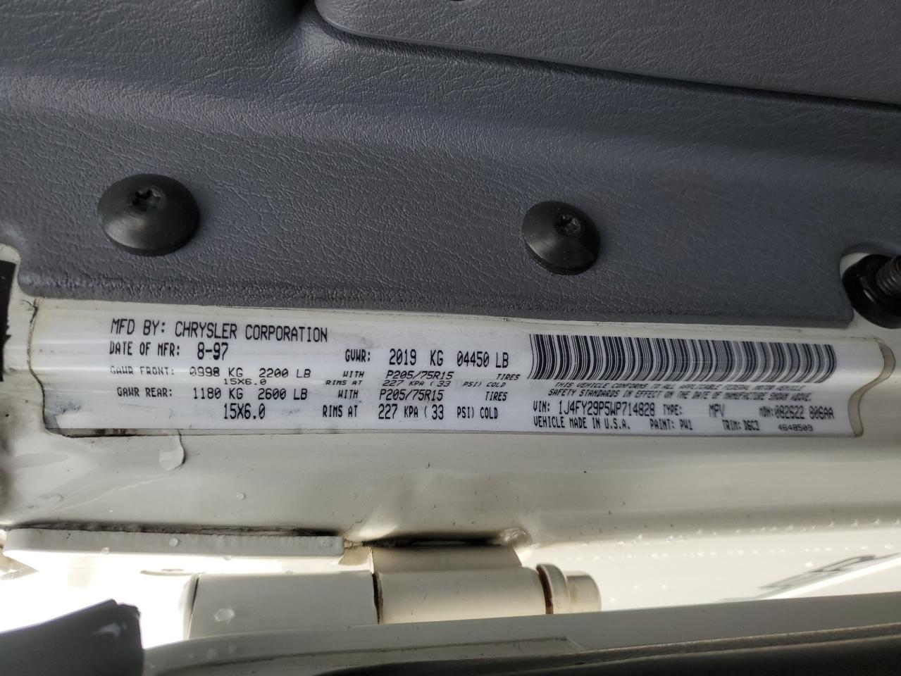 1998 Jeep Wrangler - Image 12