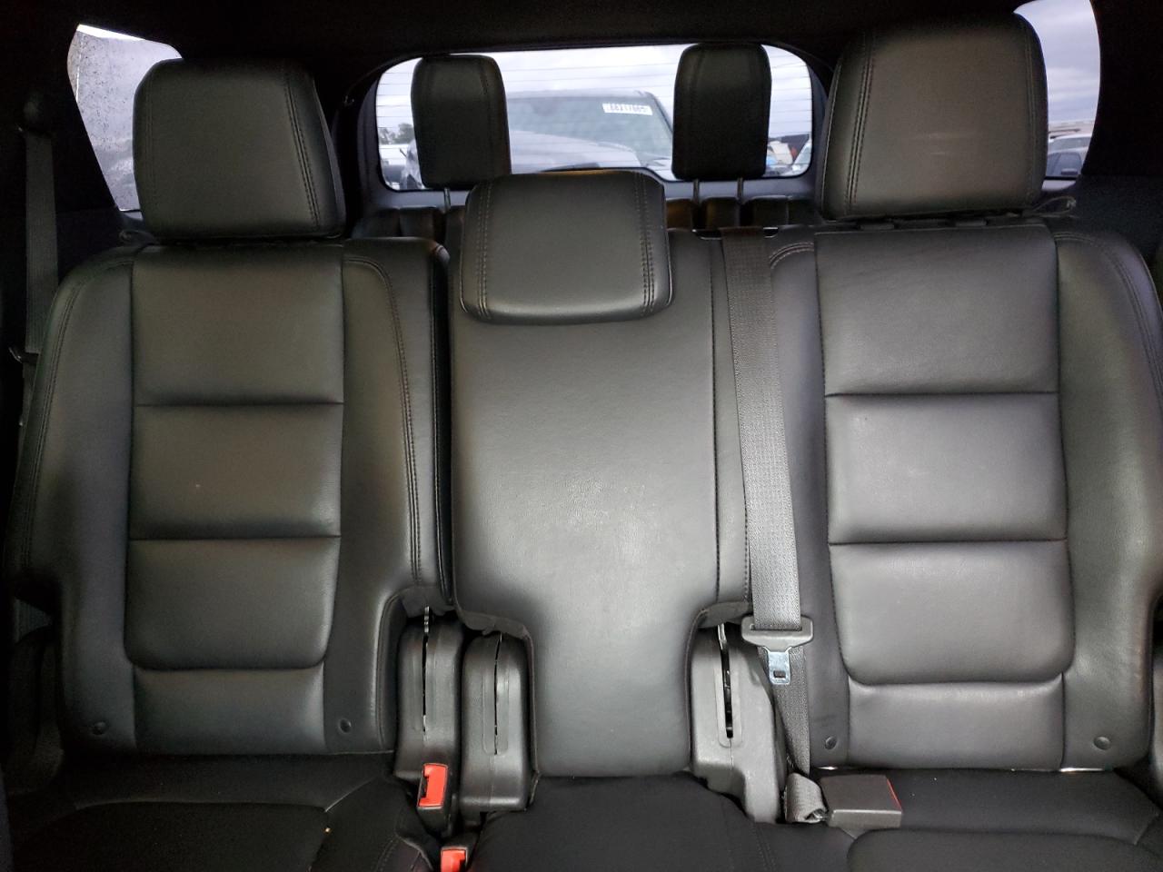 2015 Ford Explorer - Image 10