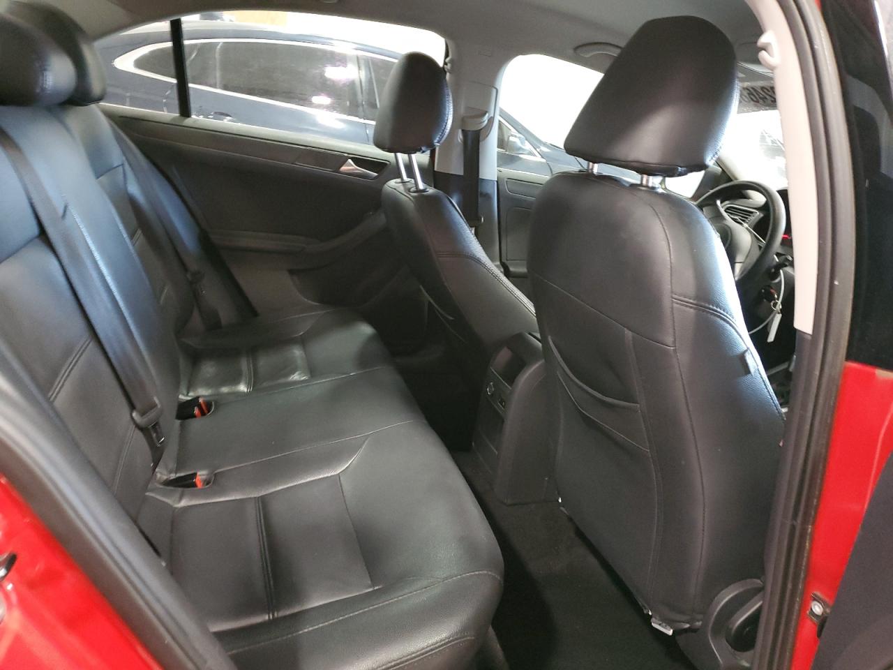 2014 Volkswagen Jetta - Image 10