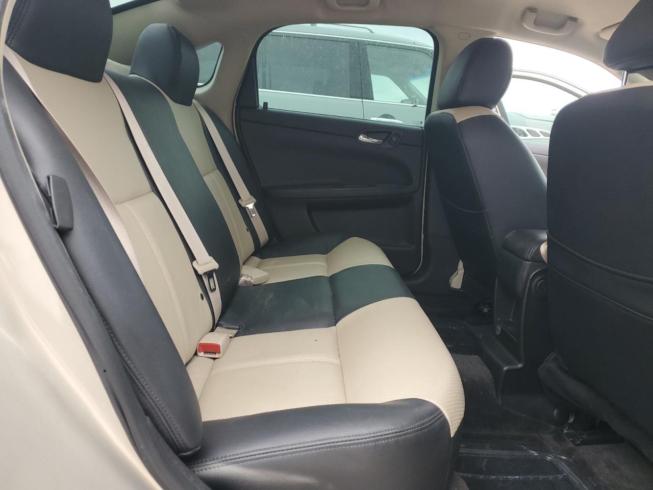 2012 Chevrolet Impala - Image 10