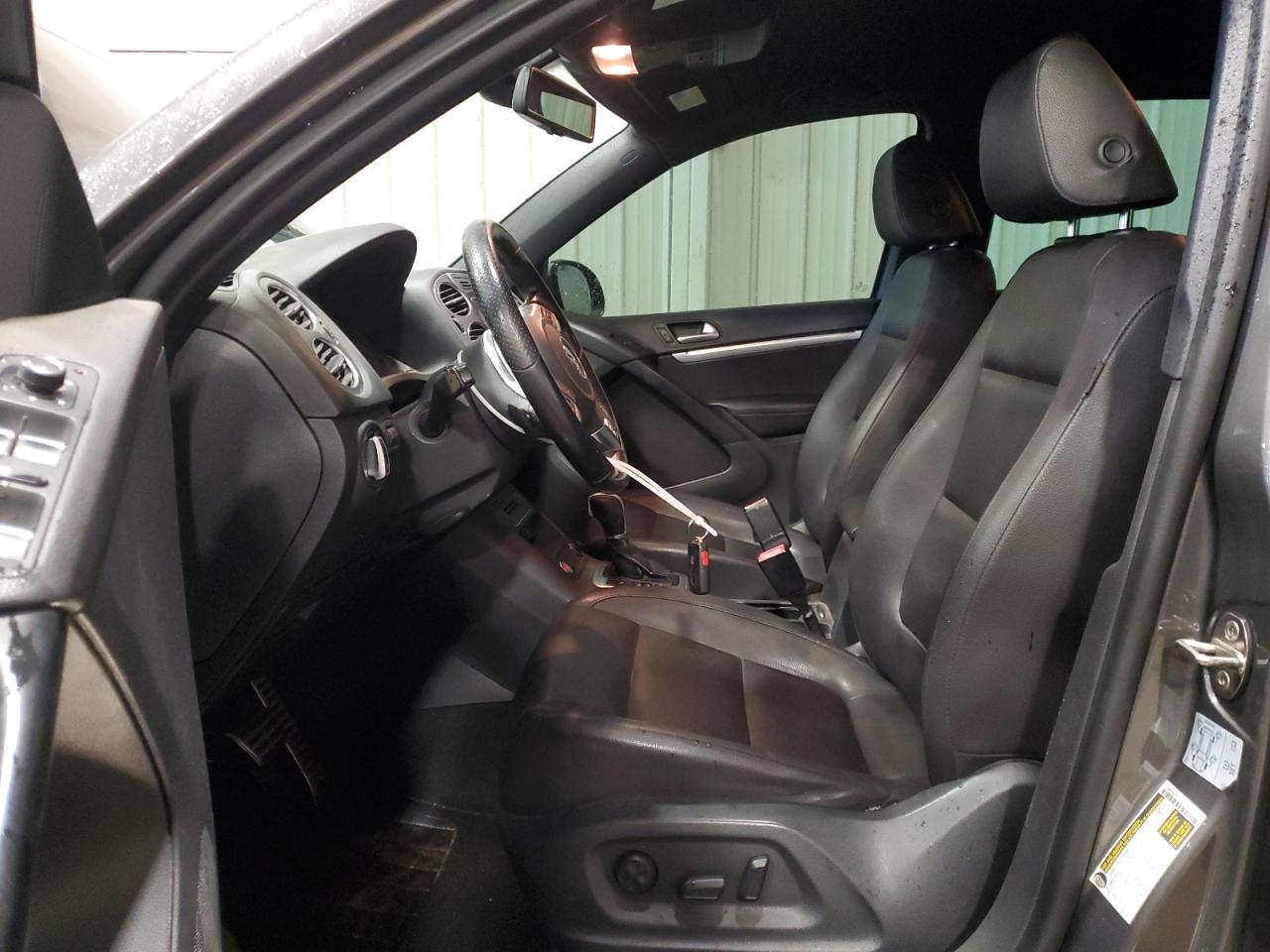 2016 Volkswagen Tiguan - Image 7
