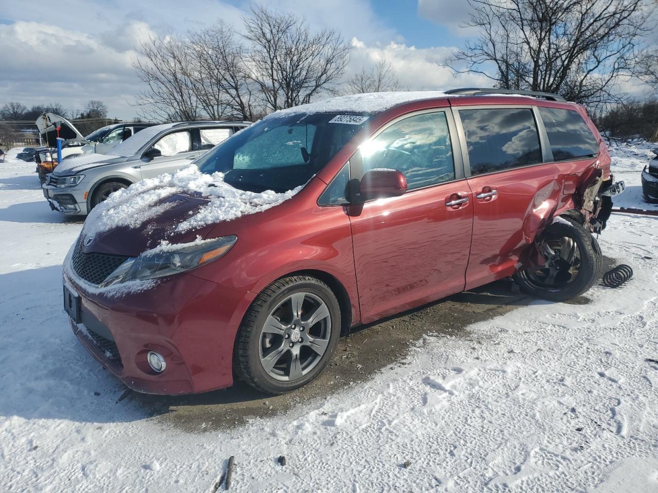 2017 Toyota Sienna - Image 1