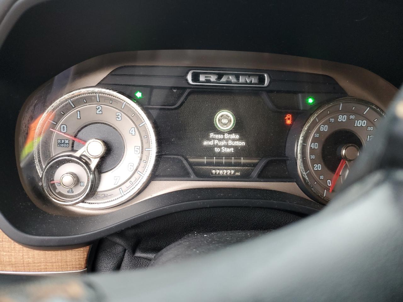 2019 RAM 1500 - Image 9