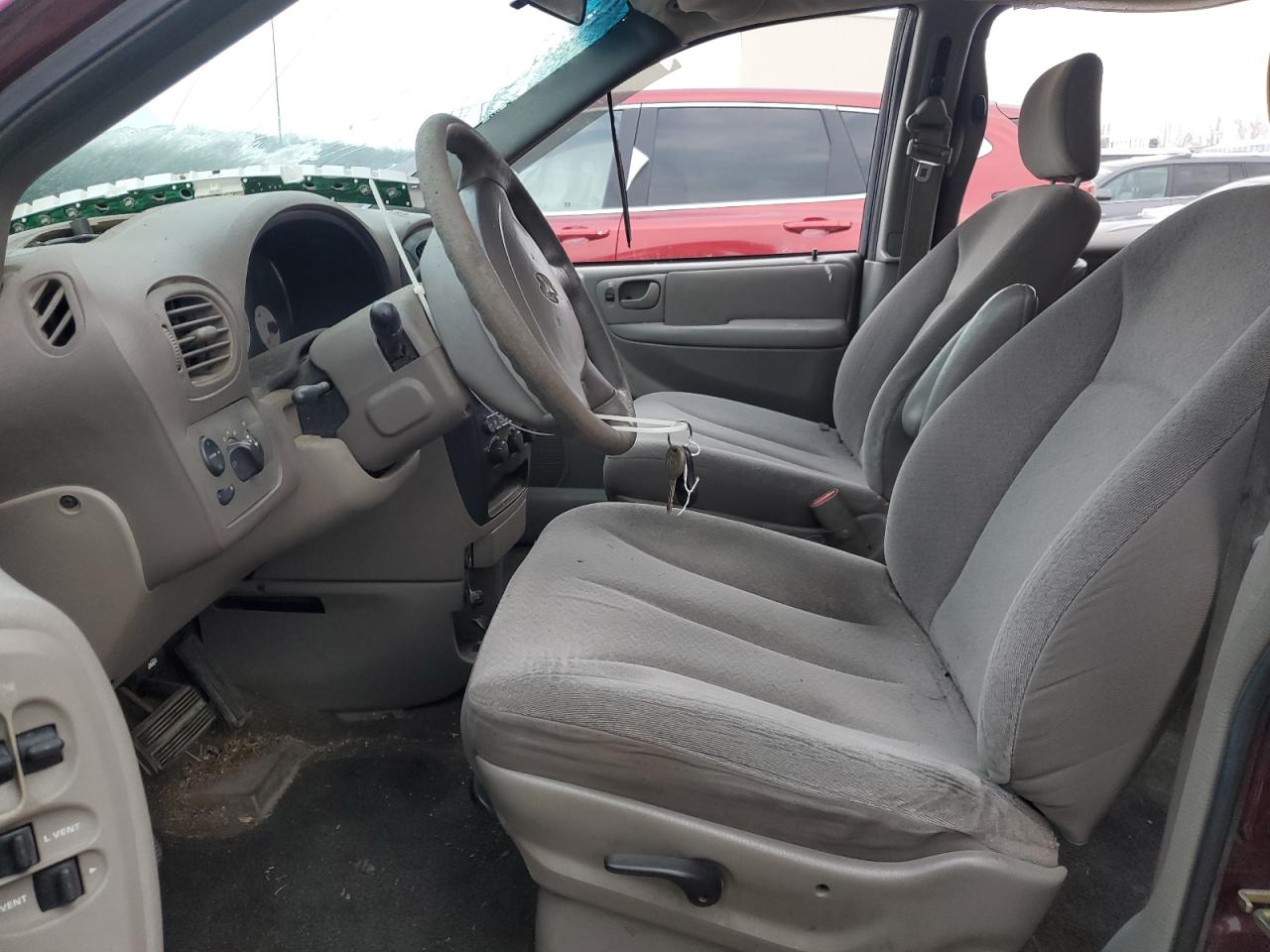 2002 Dodge Caravan - Image 7