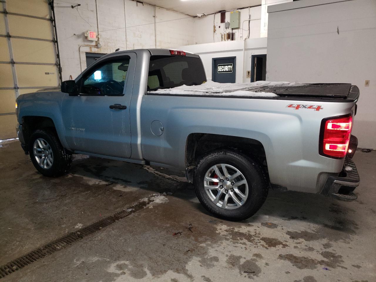 2016 Chevrolet Silverado - Image 2