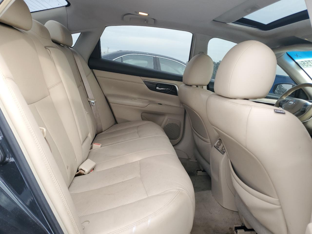 2013 Nissan Altima - Image 10