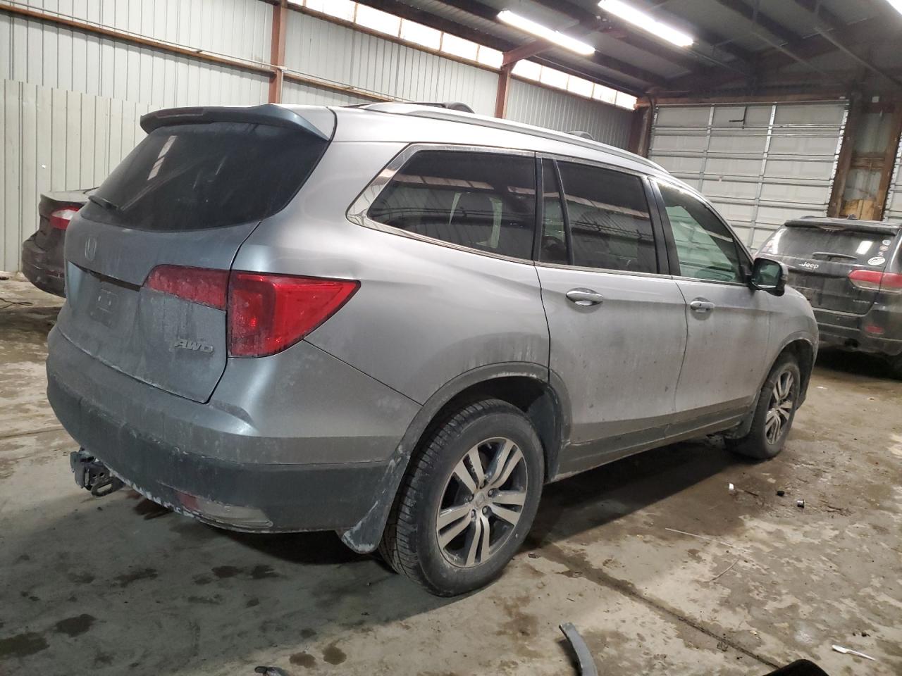2017 Honda Pilot - Image 3