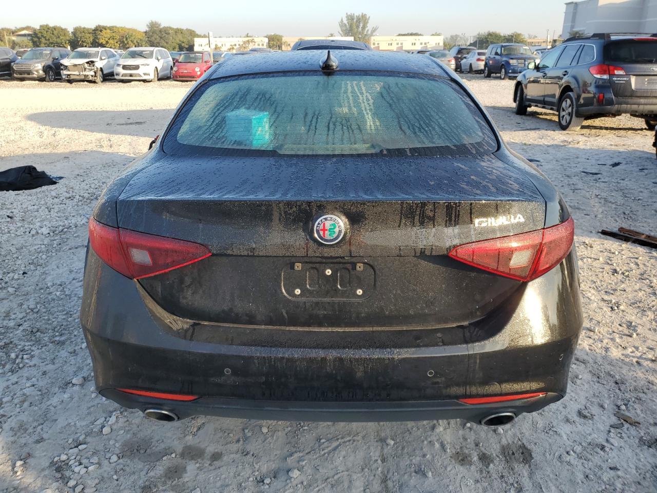 2018 Alfa Romeo Giulia - Image 6