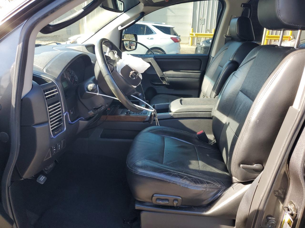 2008 Nissan Titan - Image 7