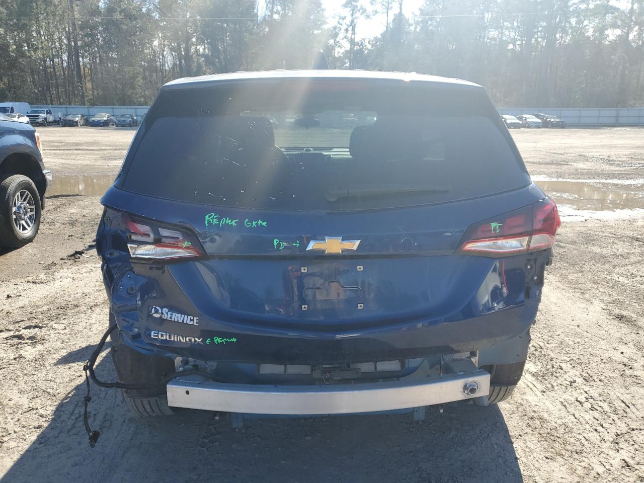 2022 Chevrolet Equinox - Image 6
