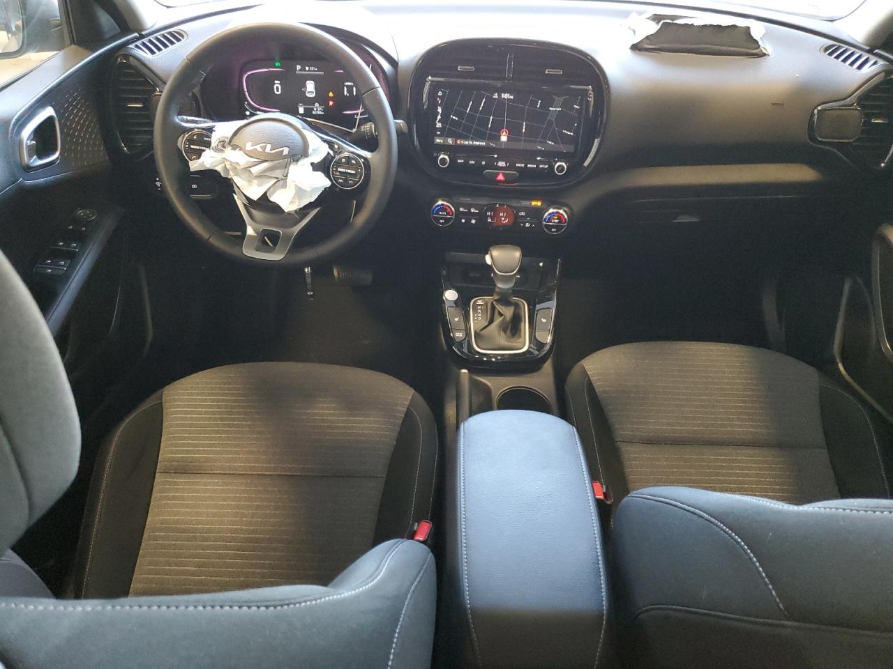 2023 Kia Soul - Image 8