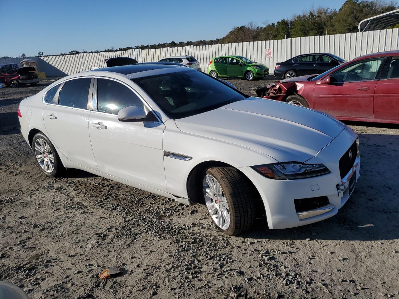 2017 Jaguar XF - Image 4