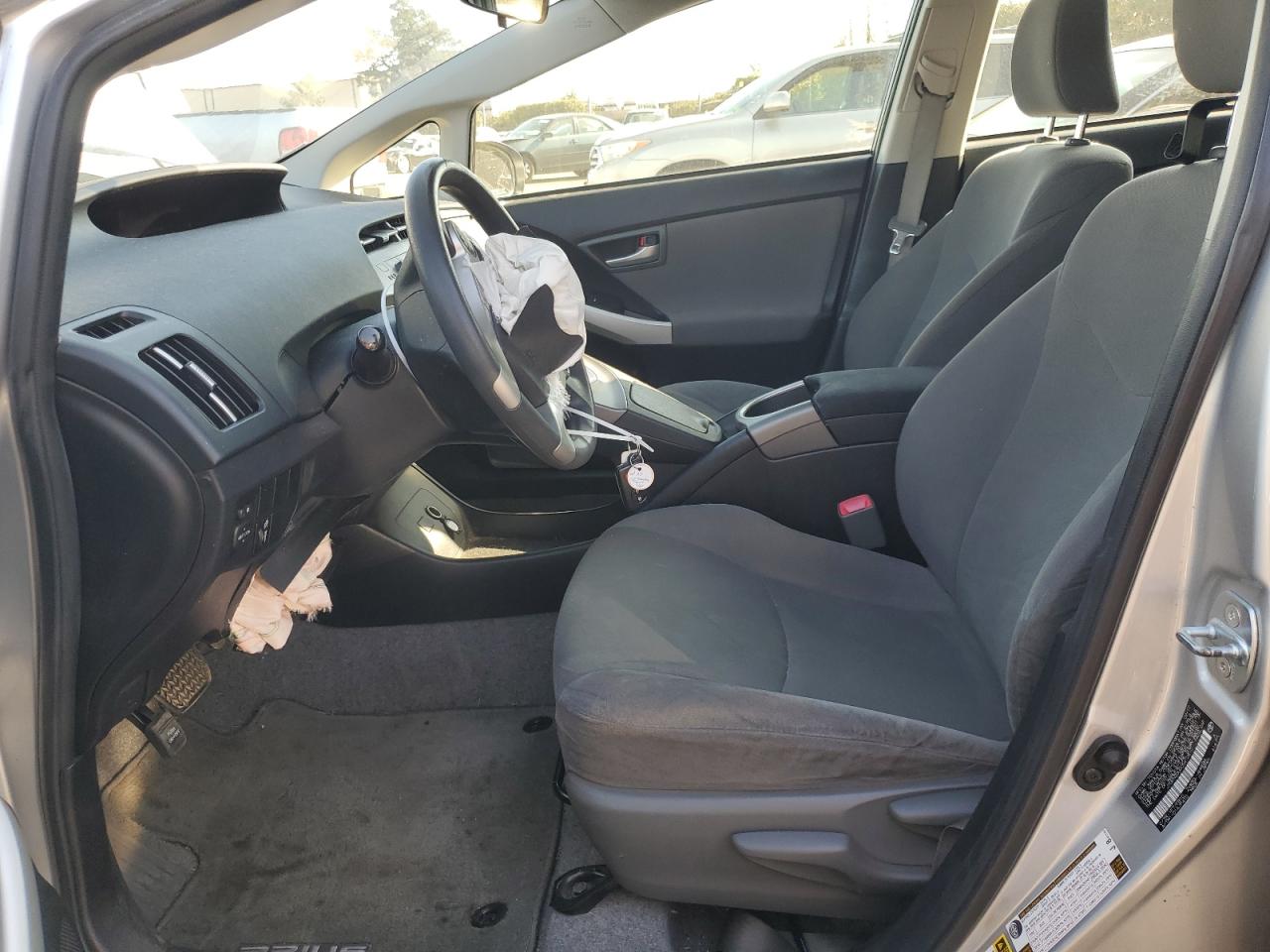 2012 Toyota Prius - Image 7