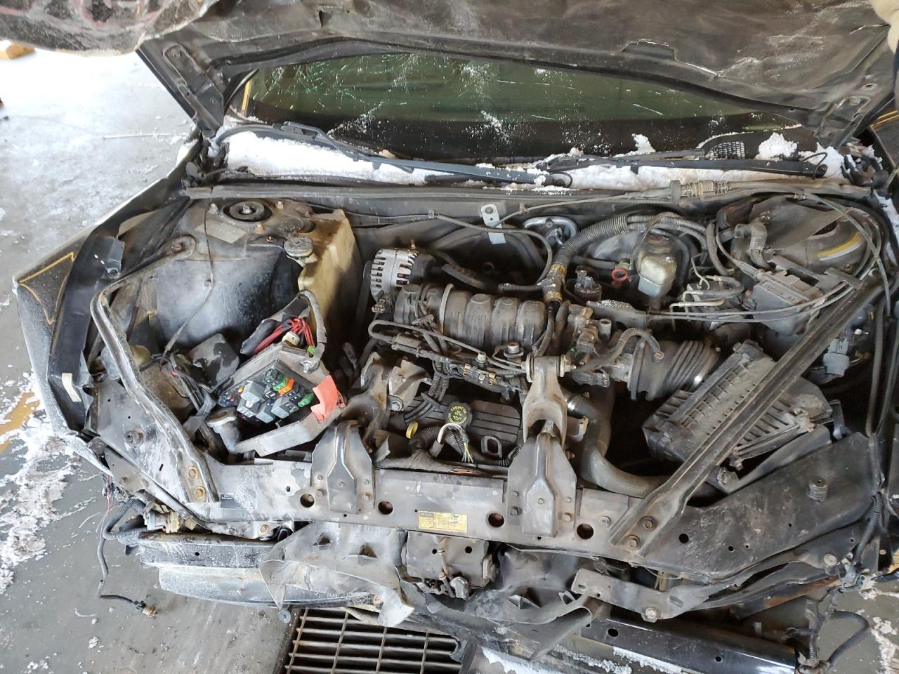 2000 Pontiac Grand Prix - Image 11