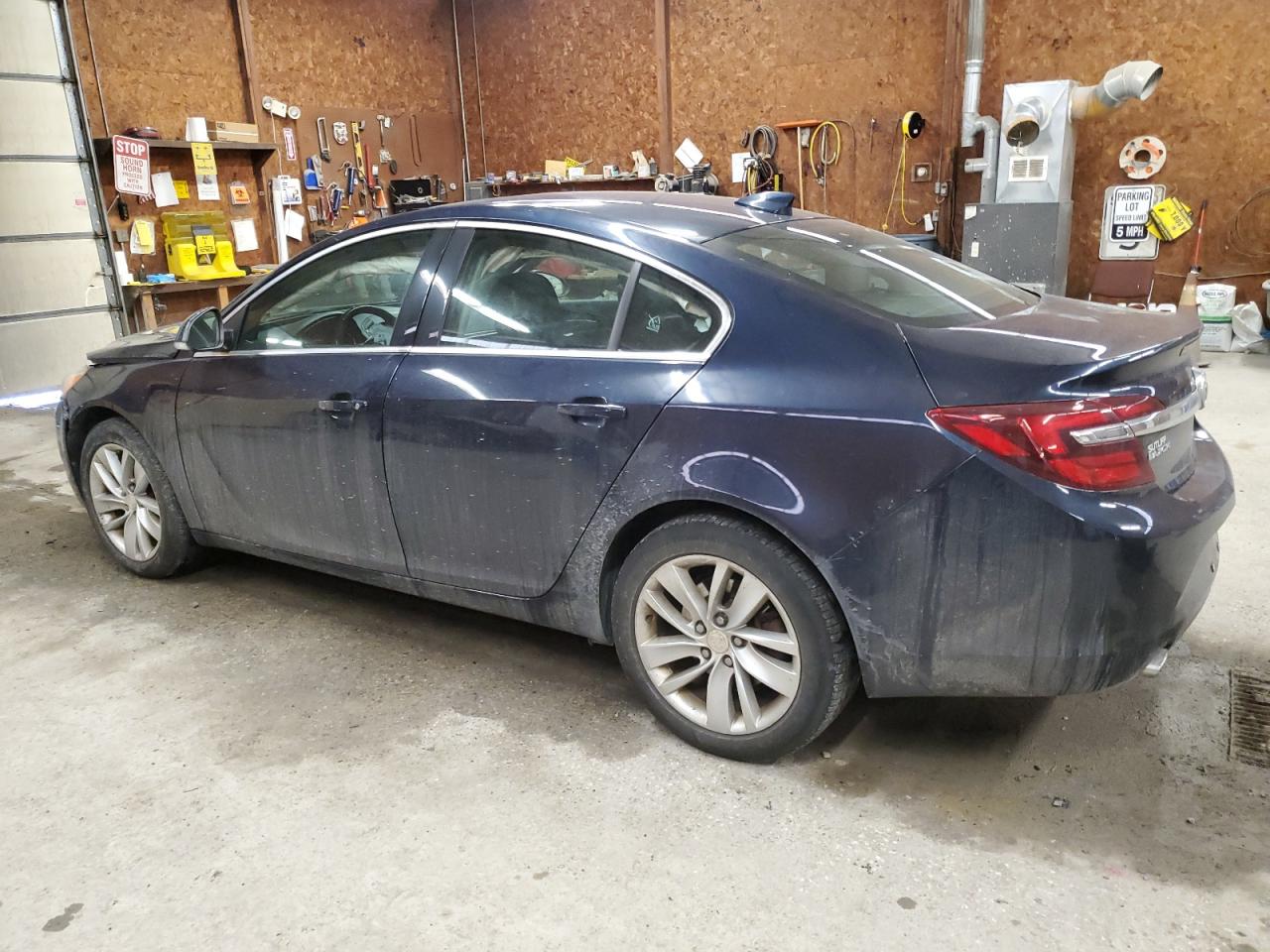 2015 Buick Regal - Image 2