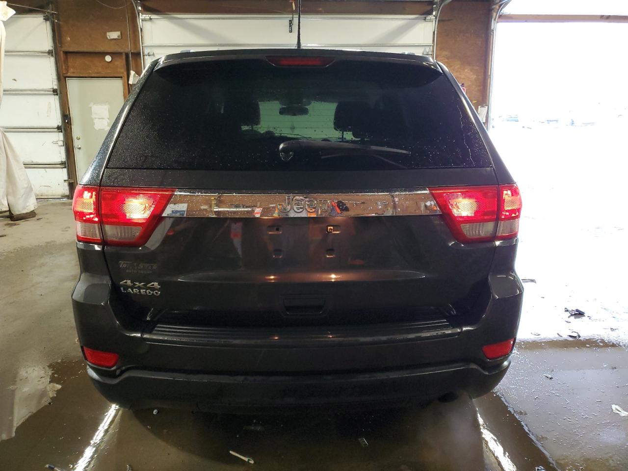2011 Jeep Grand Cherokee - Image 6