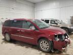 2016 Chrysler Town & Country Limited Platinum na sprzedaż w Des Moines, IA - Front End