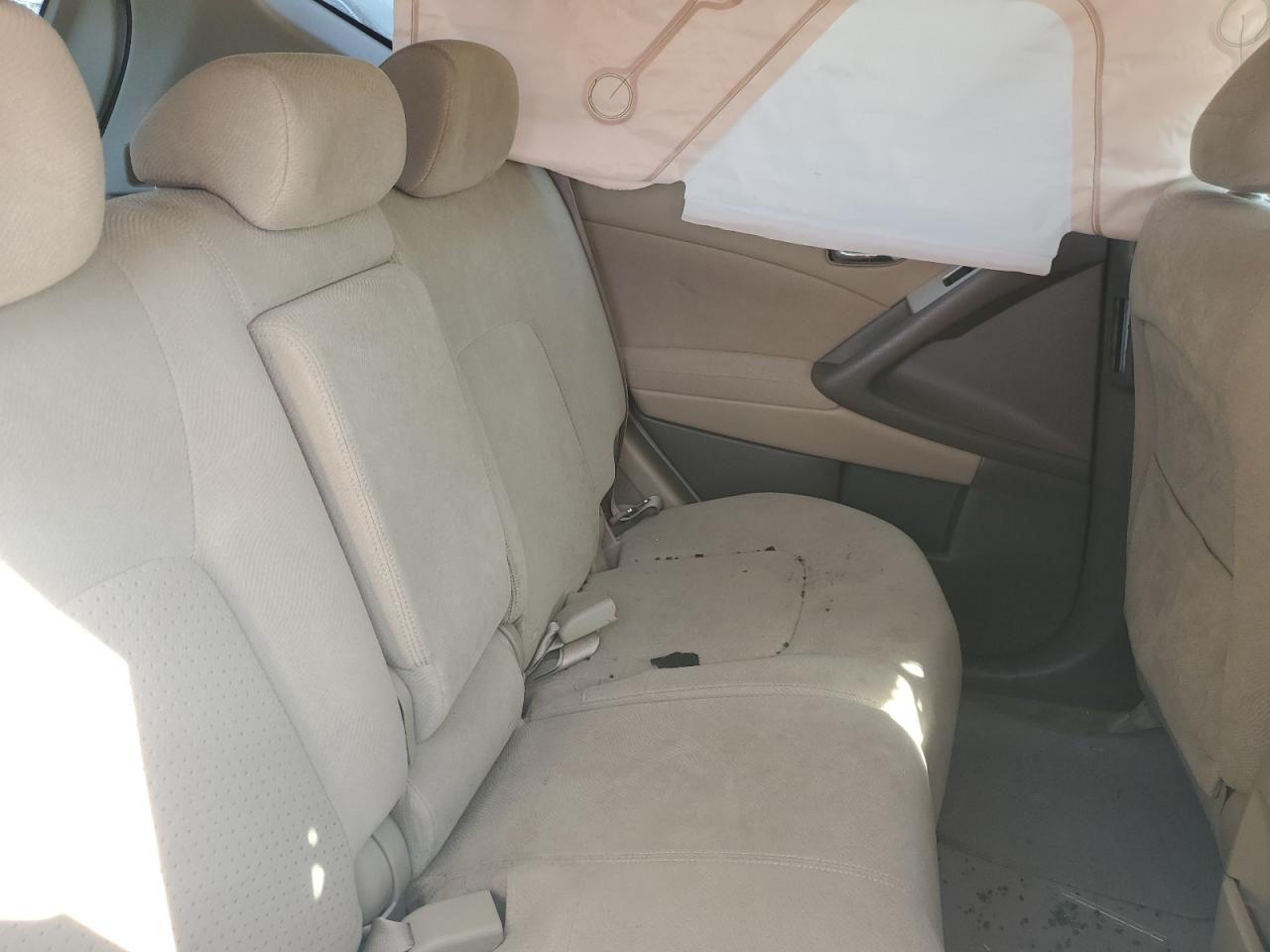 2010 Nissan Murano - Image 12