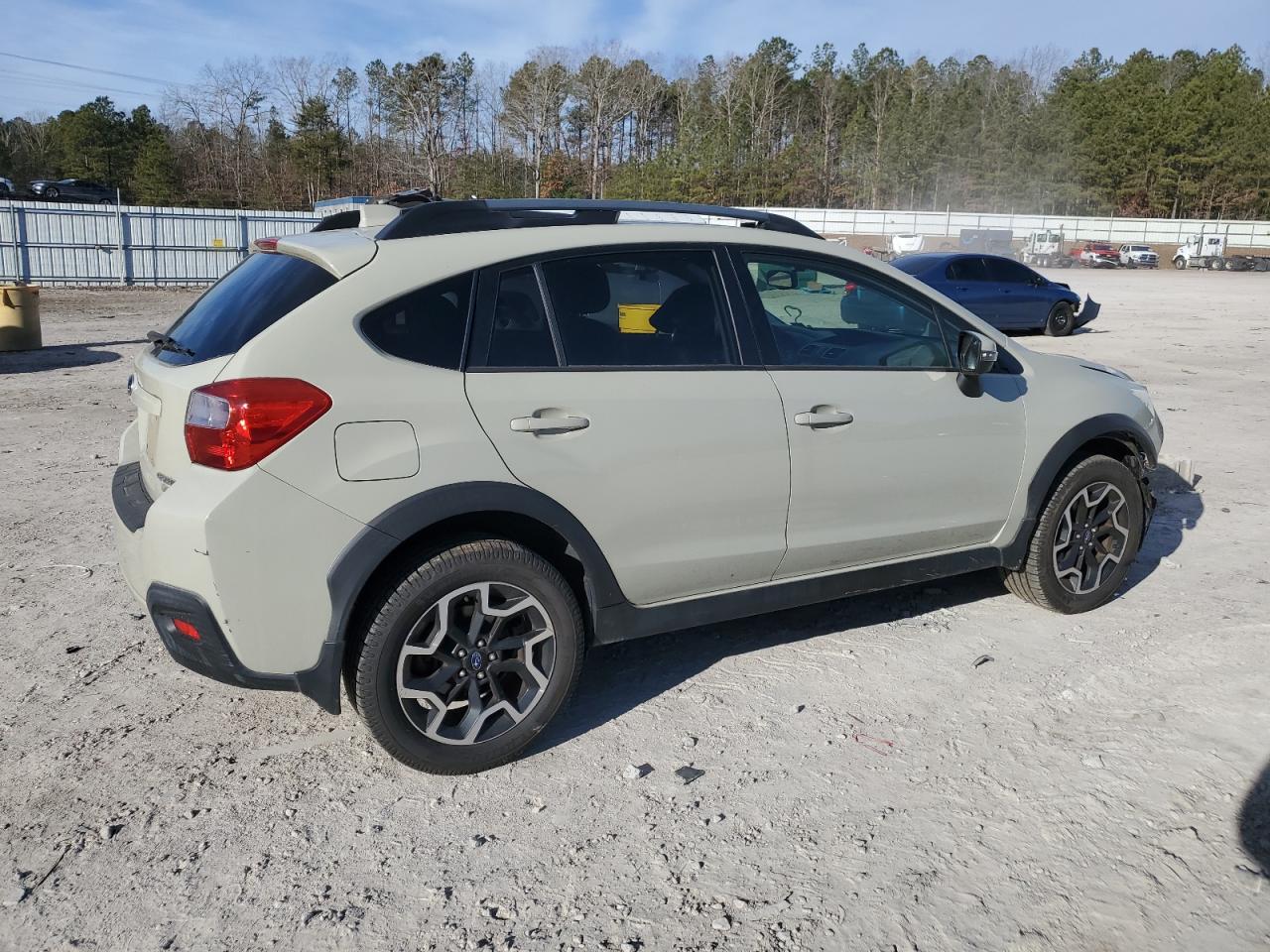 2016 Subaru XV - Image 3