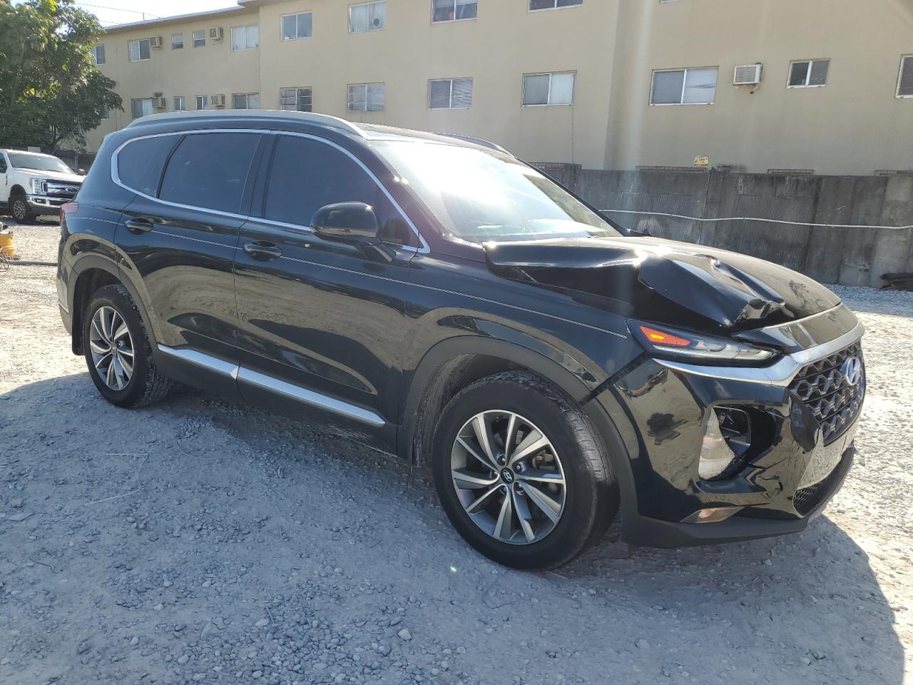 2020 Hyundai Santa Fe - Image 4