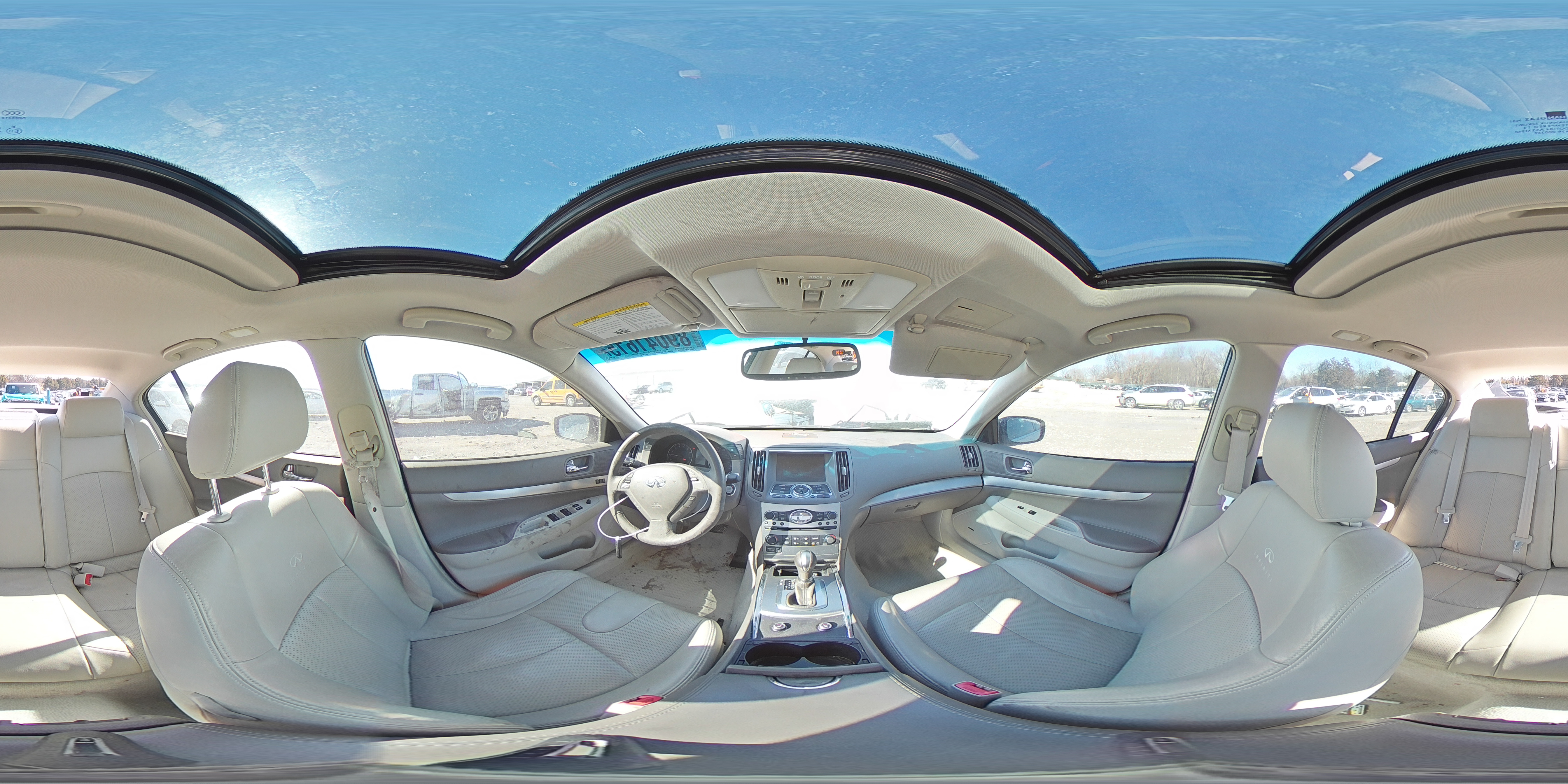 2011 Infiniti G - Image 13