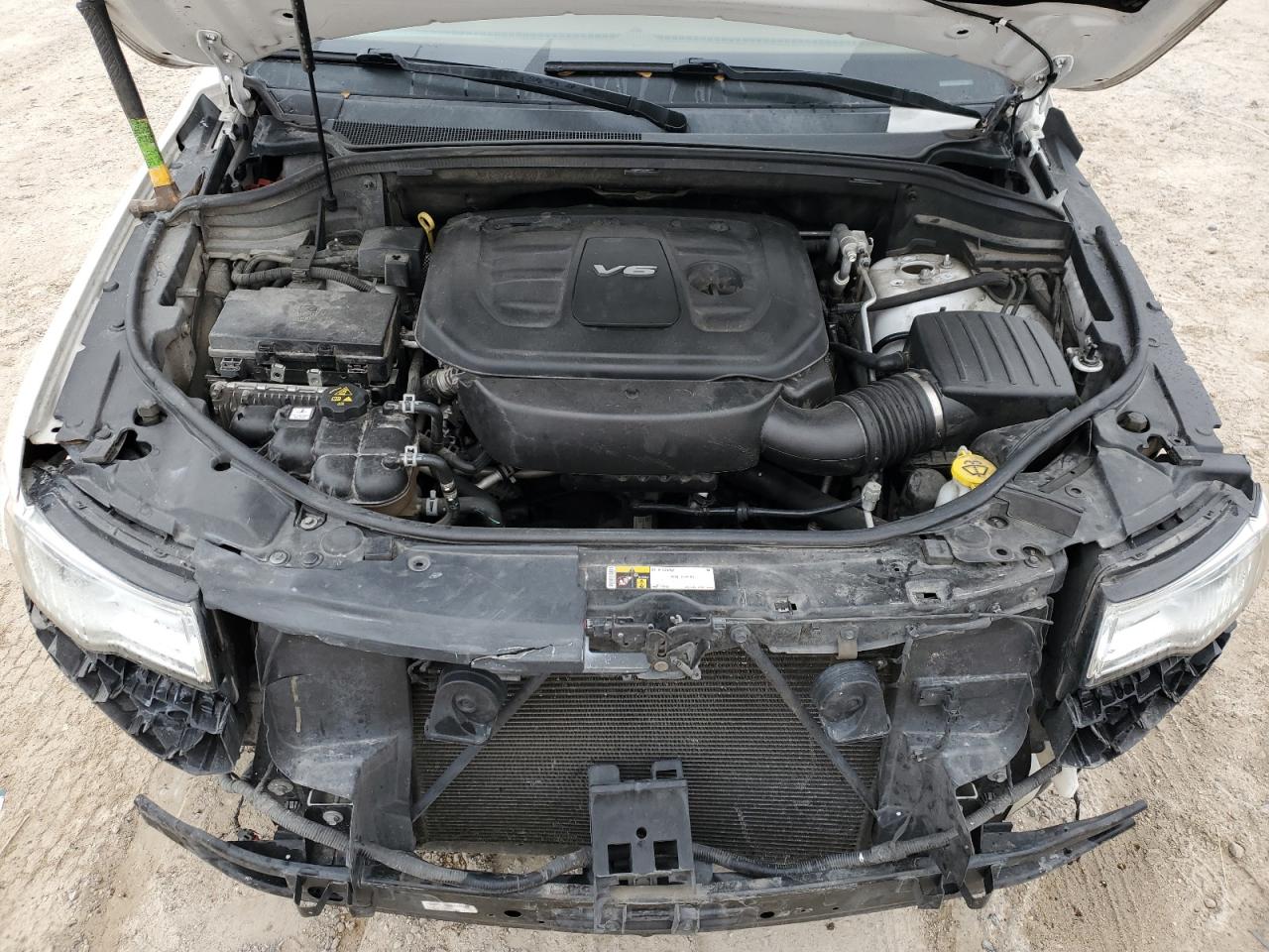 2017 Jeep Grand Cherokee - Image 12