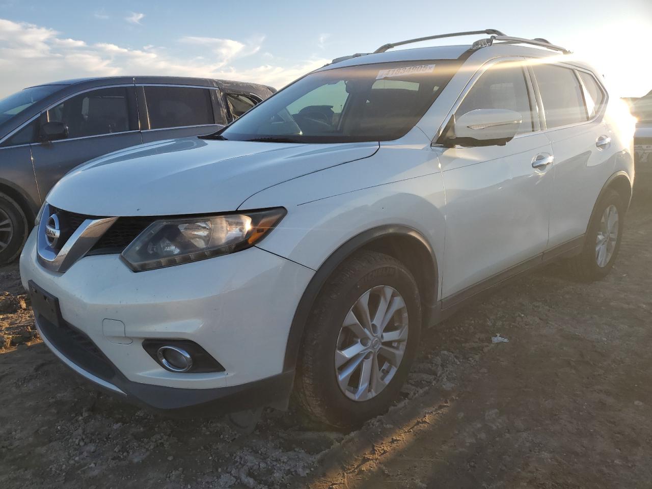 2014 Nissan Rogue - Image 1