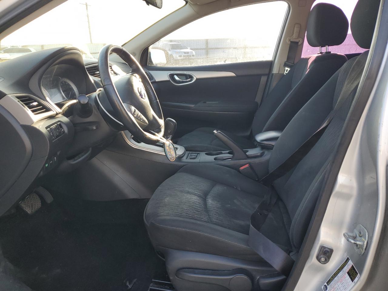 2015 Nissan Sentra - Image 7