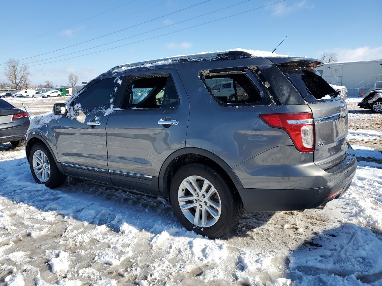 2014 Ford Explorer - Image 2