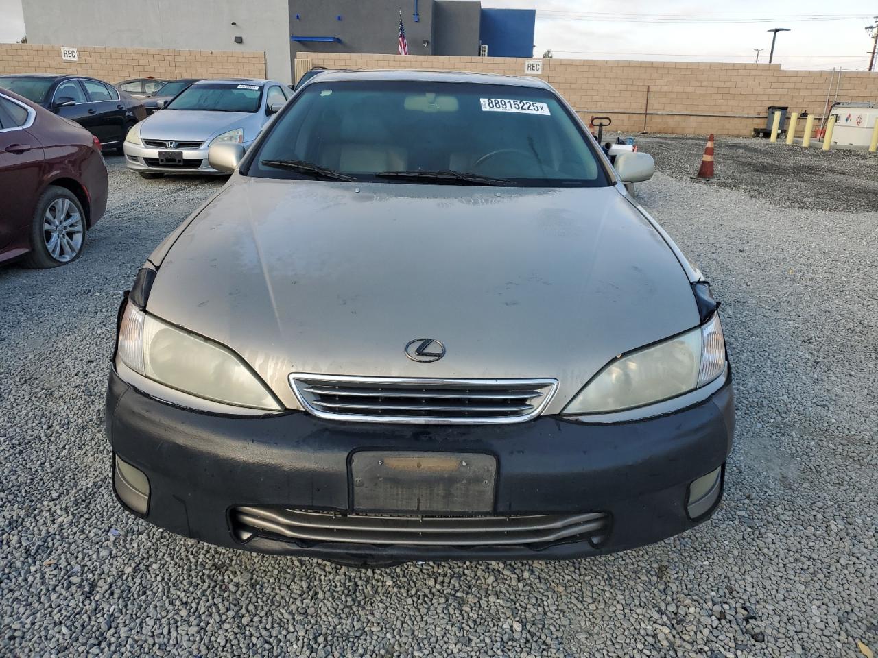 2000 Lexus ES - Image 5
