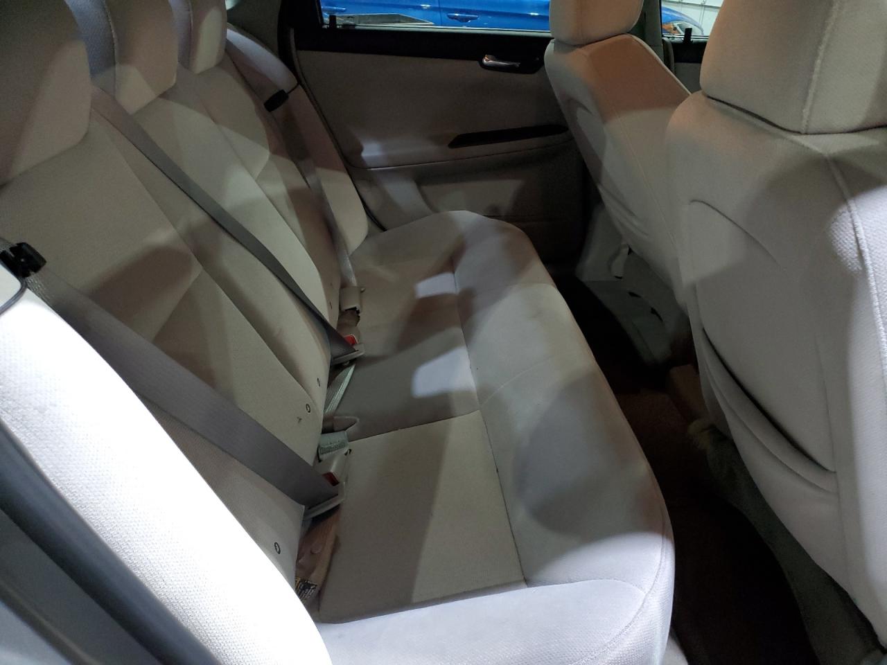 2006 Chevrolet Impala - Image 10