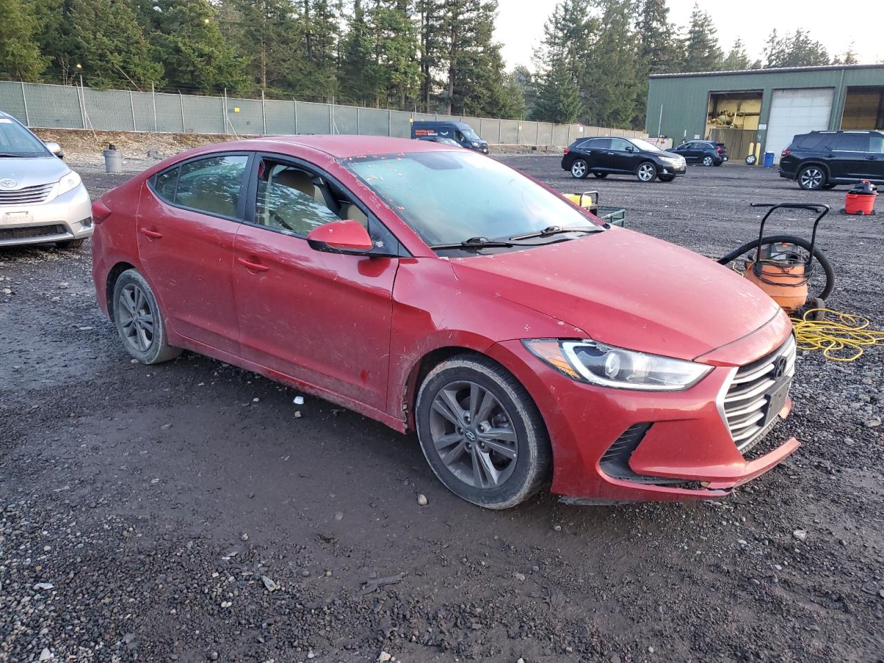 VIN 5NPD84LF9JH291085 2018 HYUNDAI ELANTRA no.4