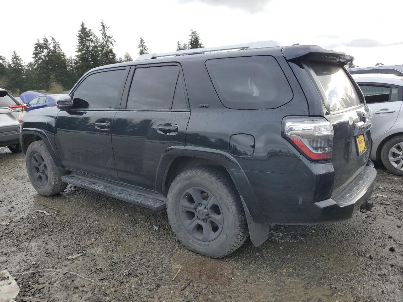 VIN JTEBU5JR5H5461261 2017 TOYOTA 4RUNNER no.2