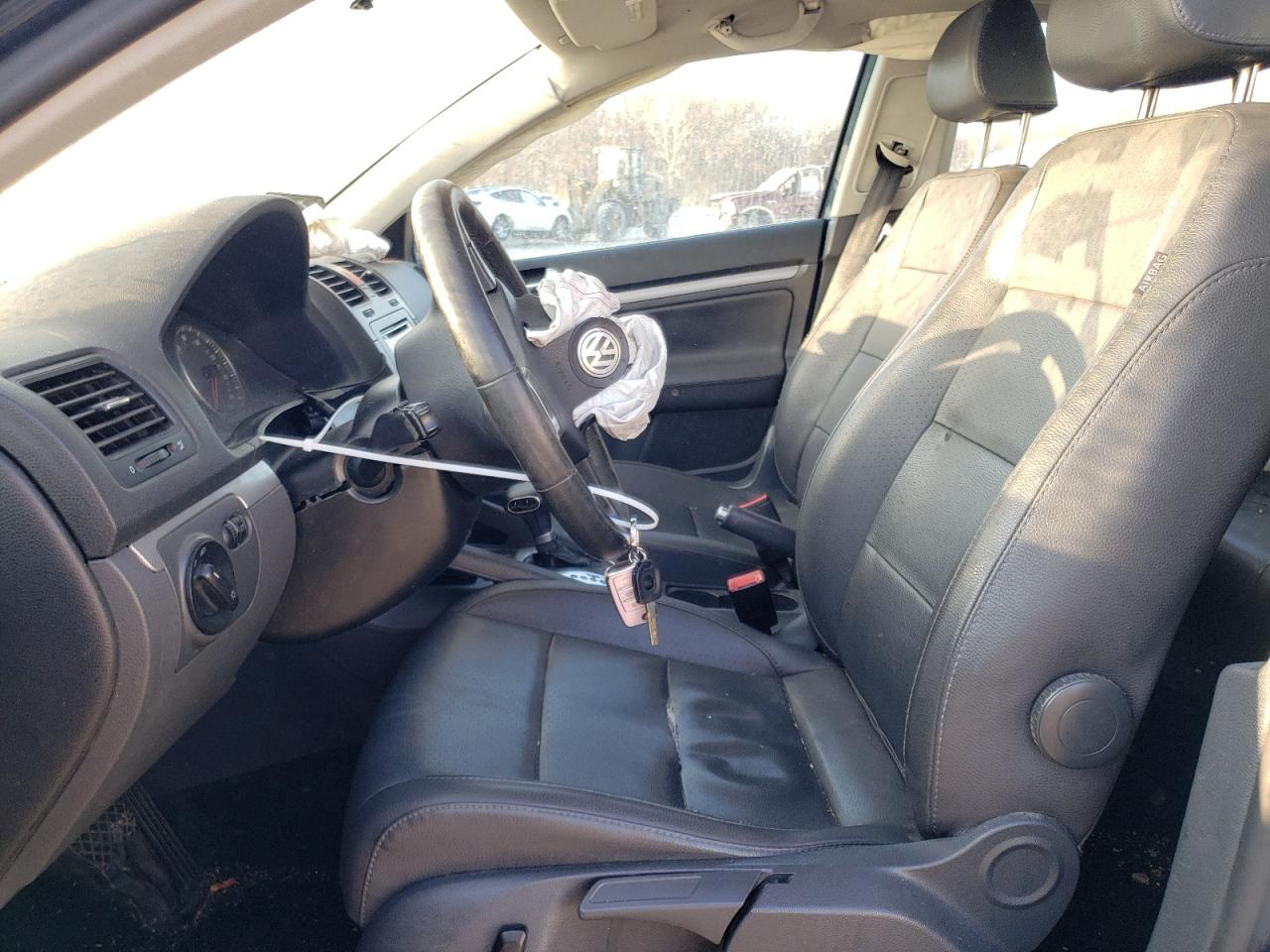 2008 Volkswagen Jetta - Image 7