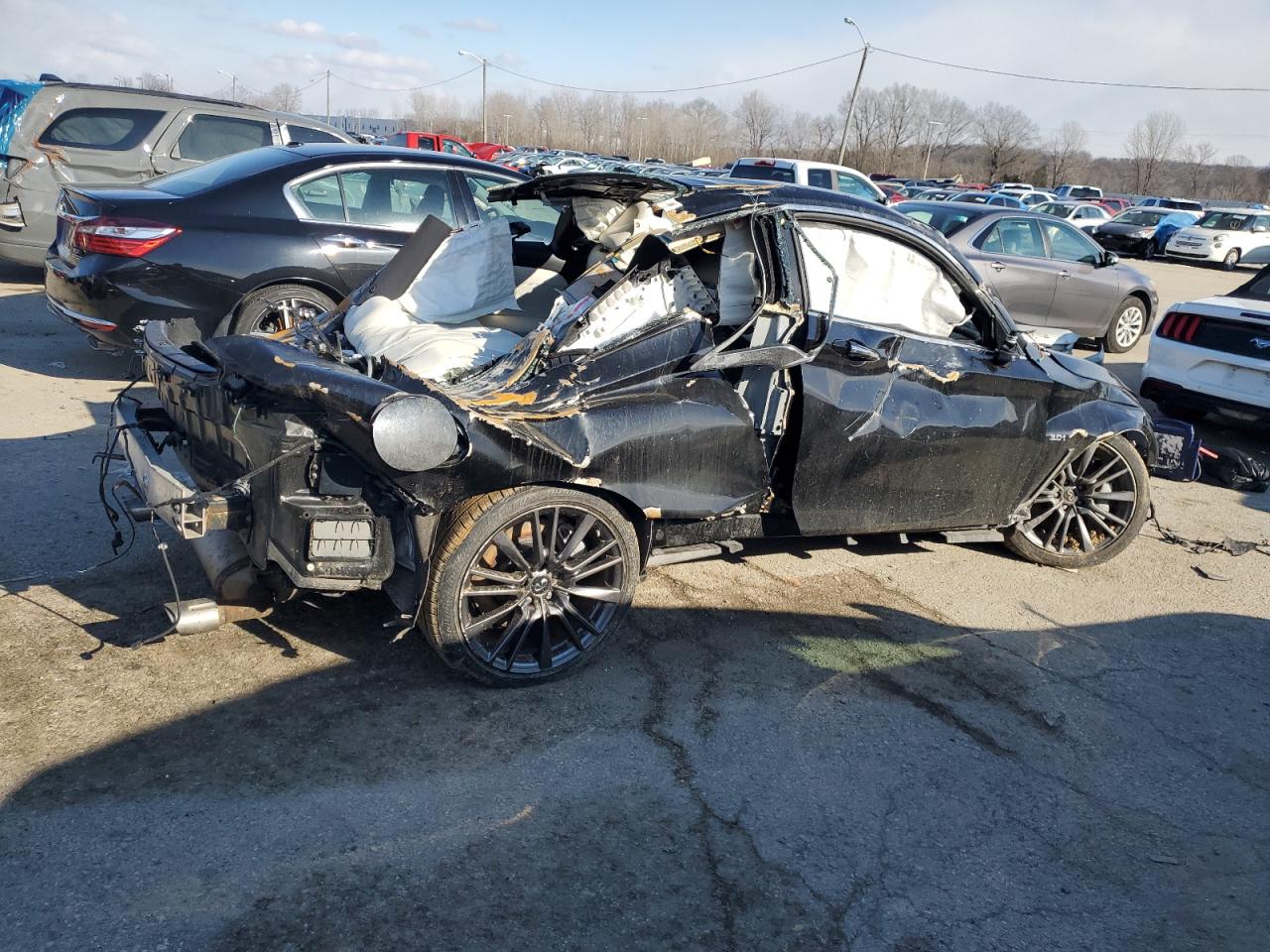 2017 Infiniti Q60 - Image 3