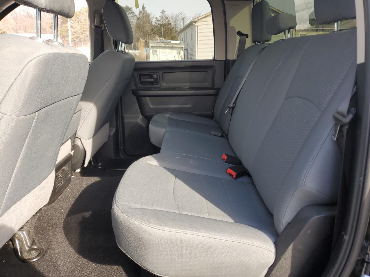 2018 RAM 1500 - Image 10