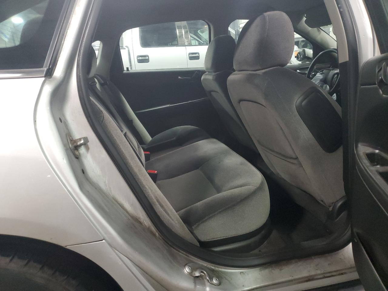 2014 Chevrolet Impala - Image 11