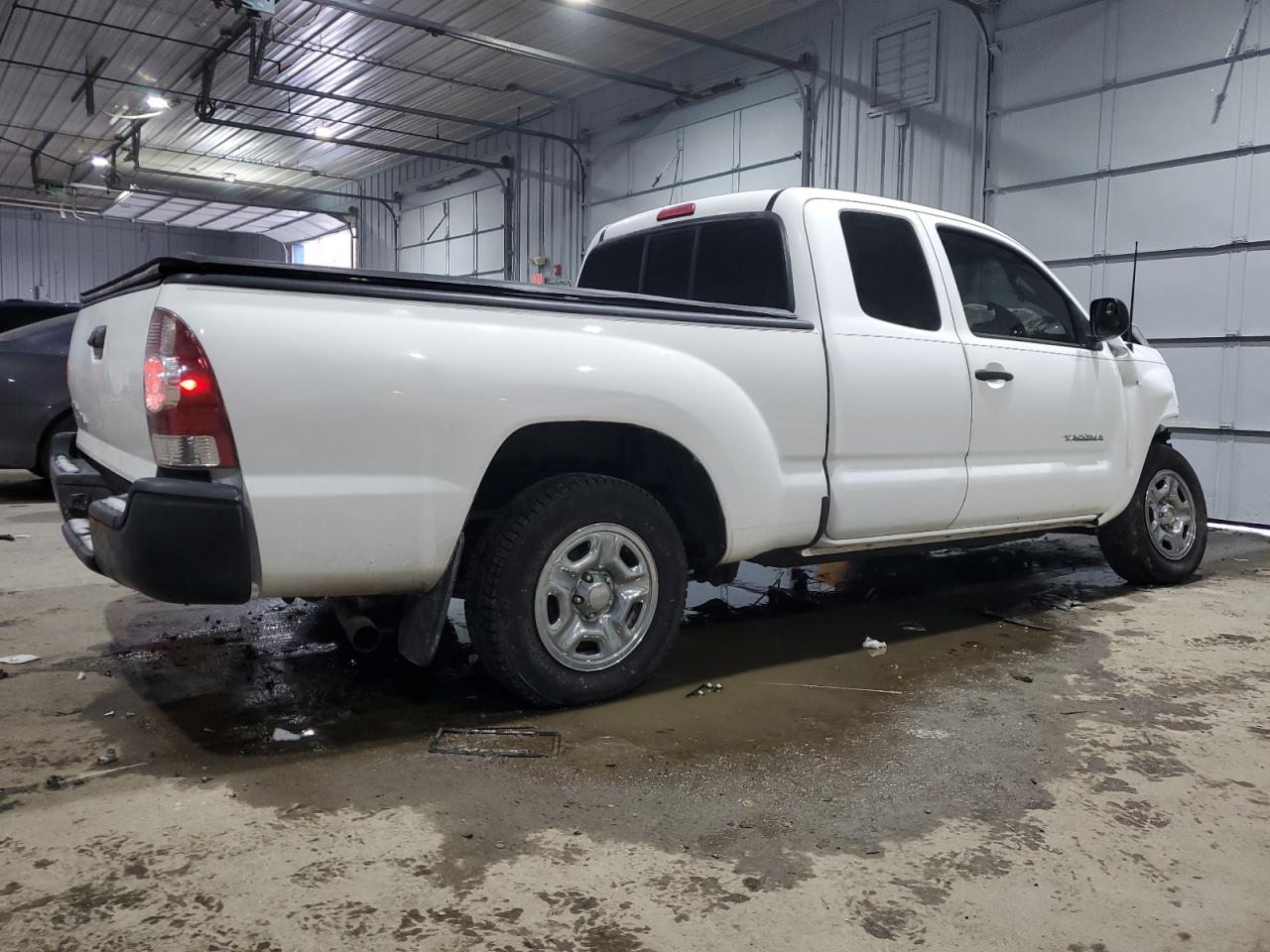 2011 Toyota Tacoma - Image 3