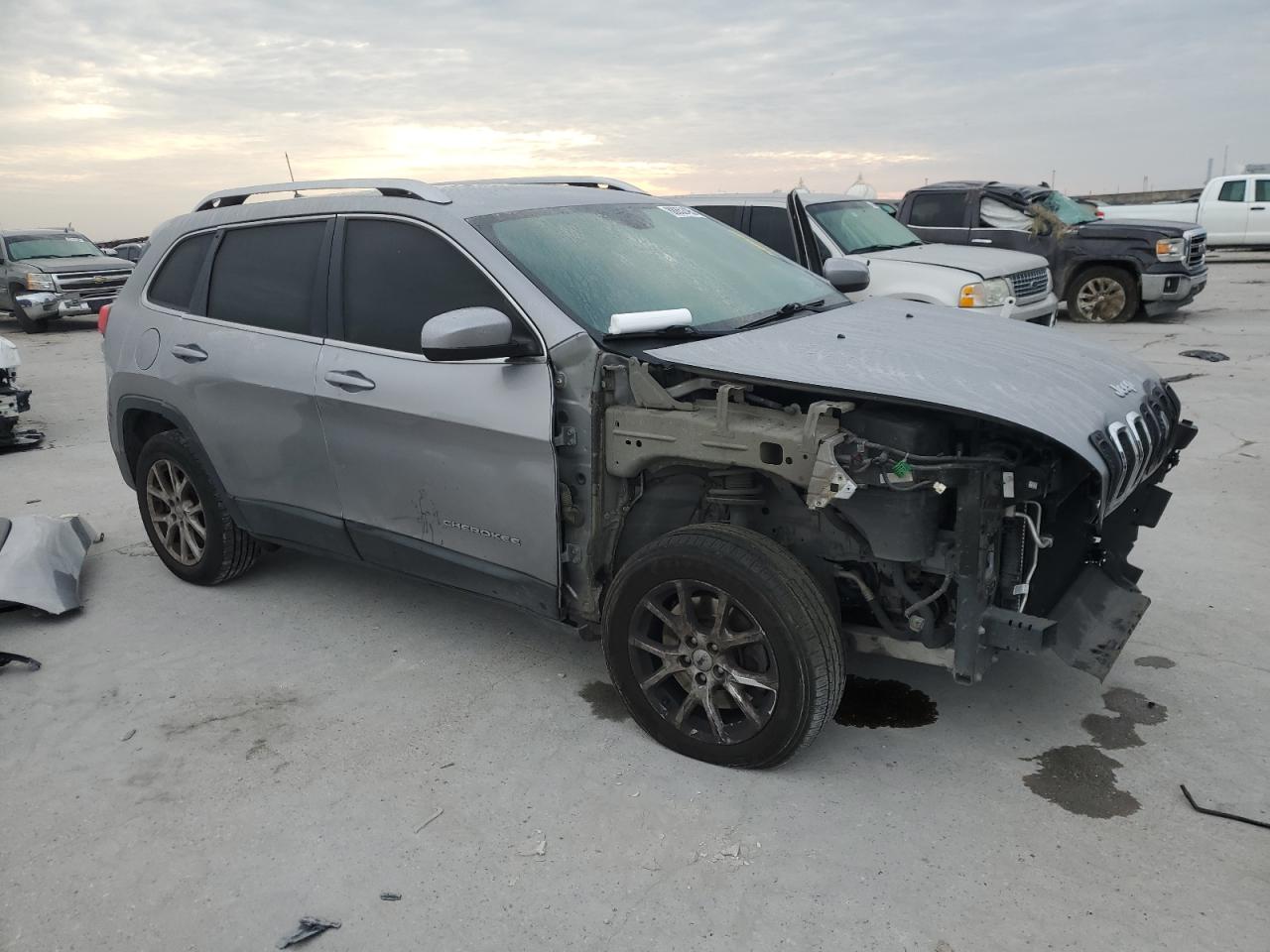 2017 Jeep Grand Cherokee - Image 4