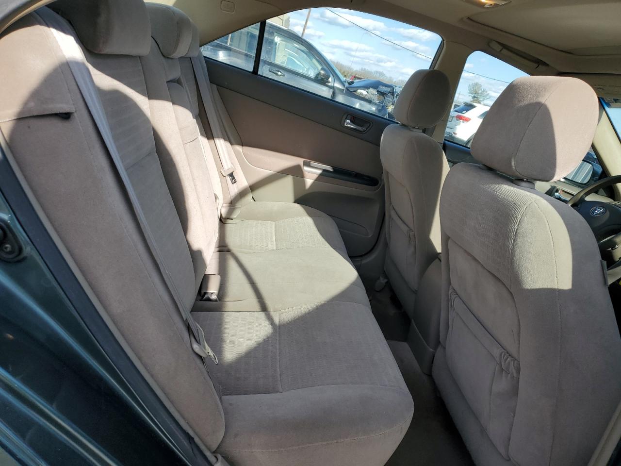 2006 Toyota Camry - Image 10