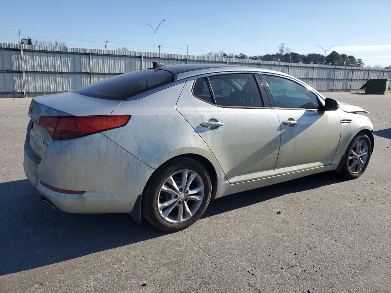 VIN 5XXGN4A71DG258115 2013 KIA OPTIMA no.3