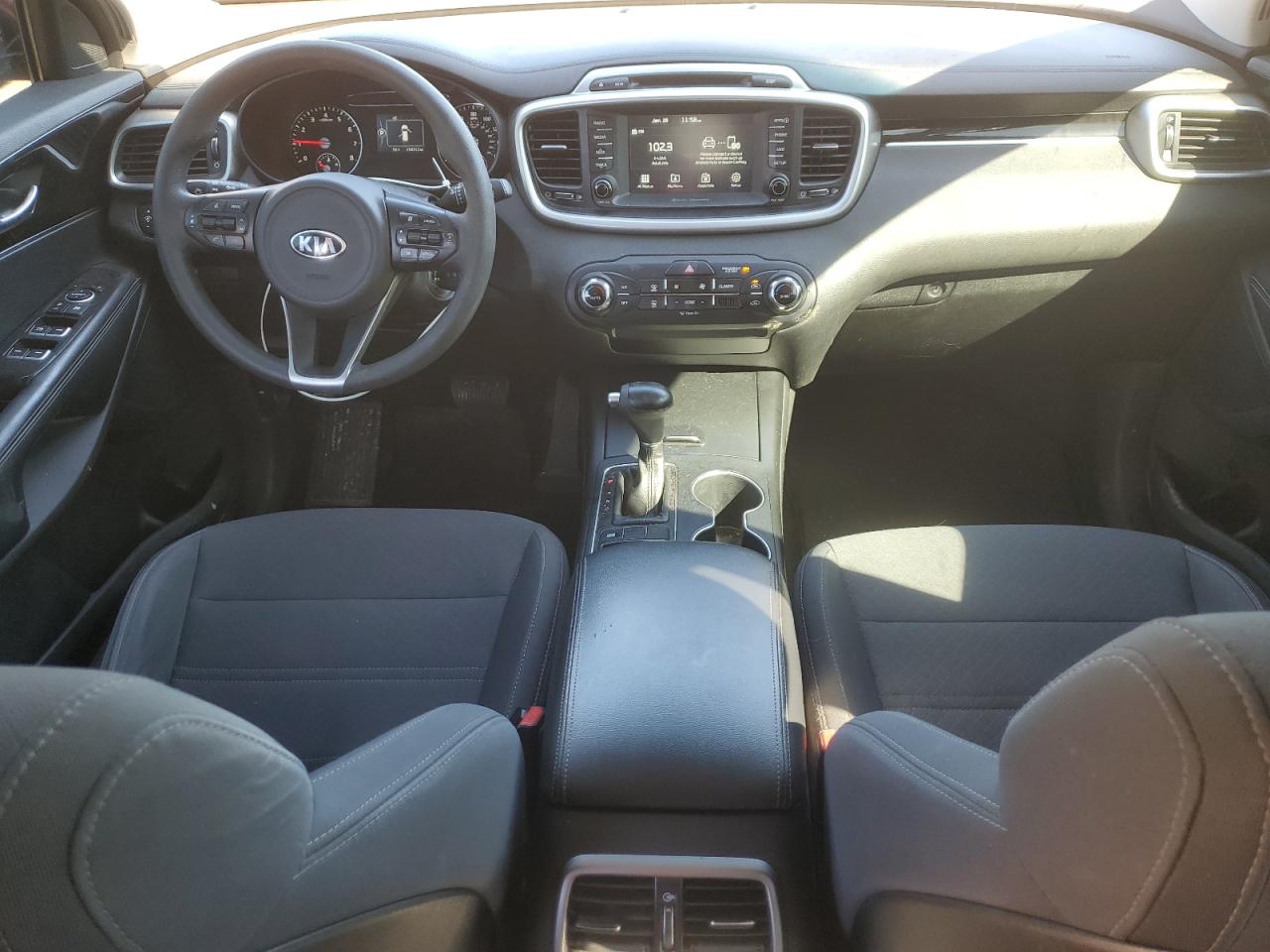 2018 Kia Sorento - Image 8