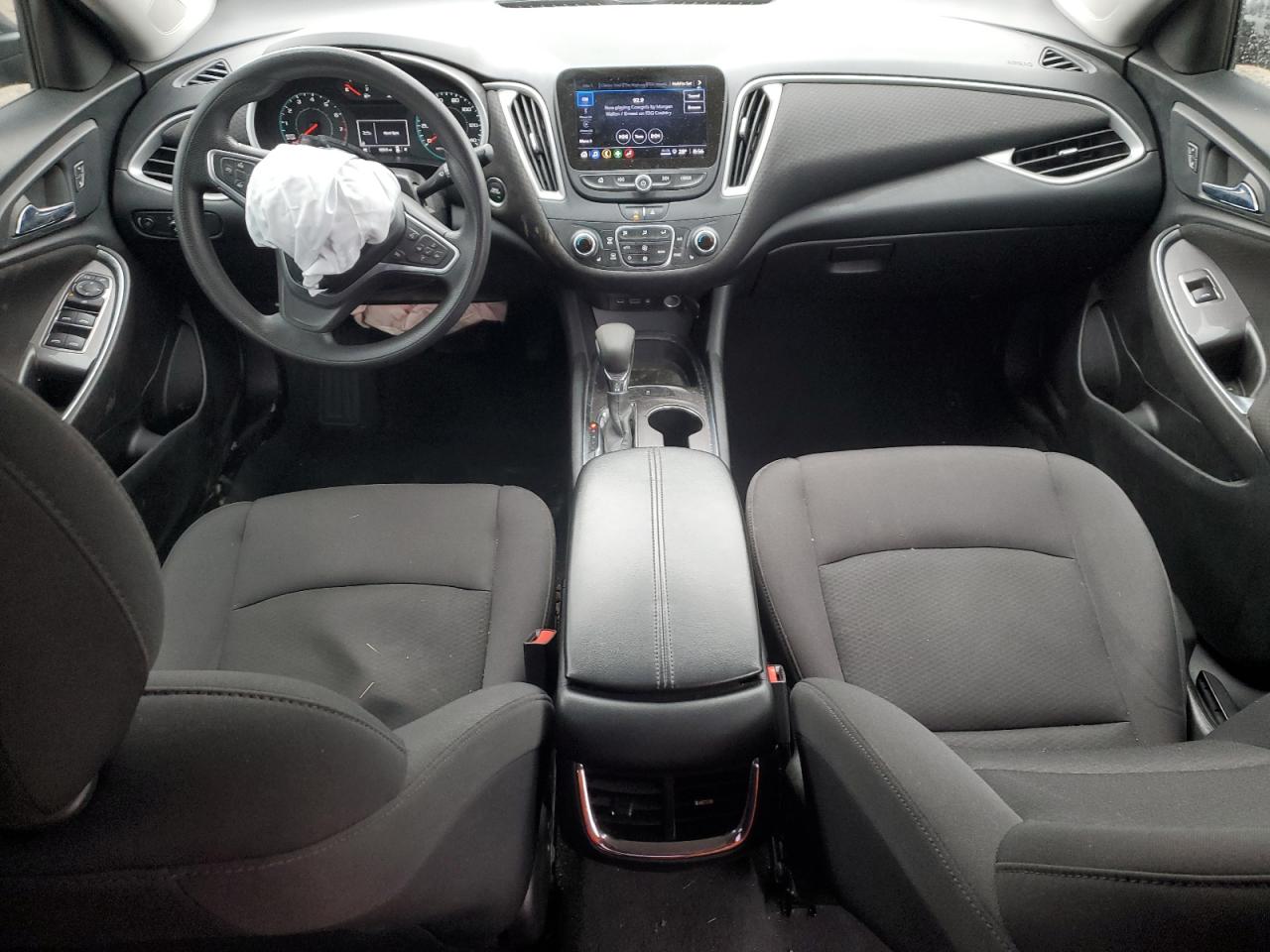 2022 Chevrolet Malibu - Image 8