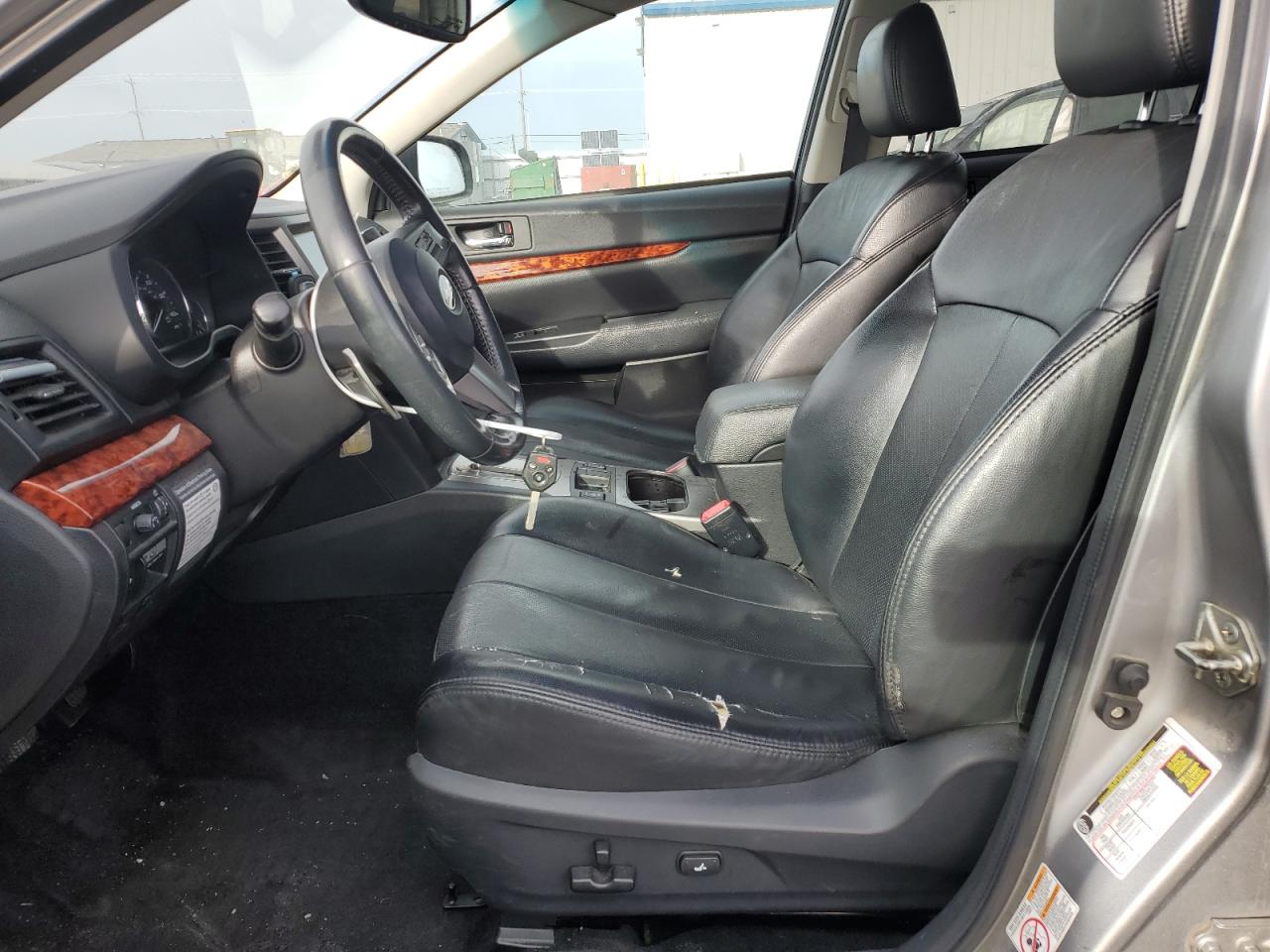 2011 Subaru Outback - Image 7
