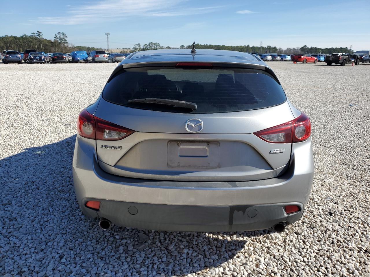 2015 Mazda 3 - Image 6