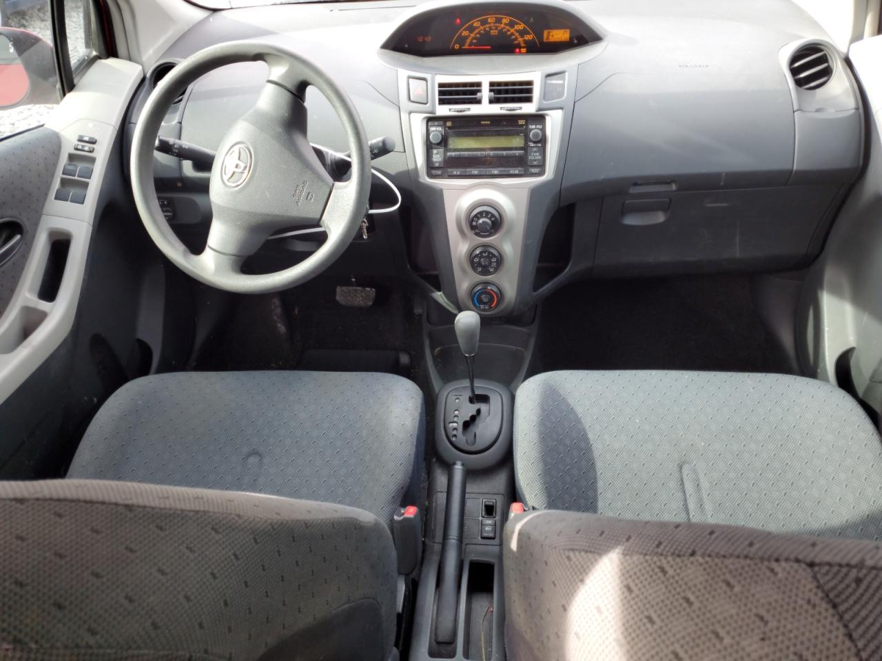 2010 Toyota Yaris - Image 8