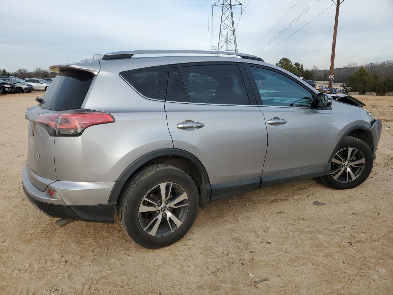 2017 Toyota RAV 4 - Image 3