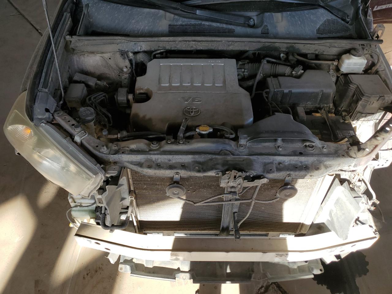 2011 Toyota Highlander - Image 12