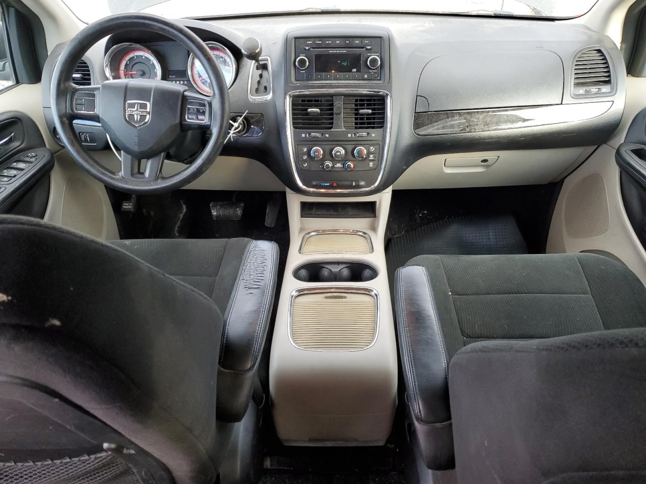 2012 Dodge Caravan - Image 8