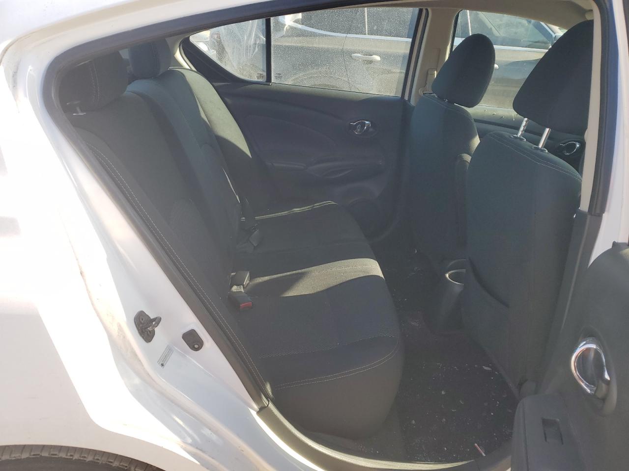 2019 Nissan Versa - Image 10